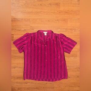 Vintage women’s 80s Blouse With Pleated Shoulders Size Large